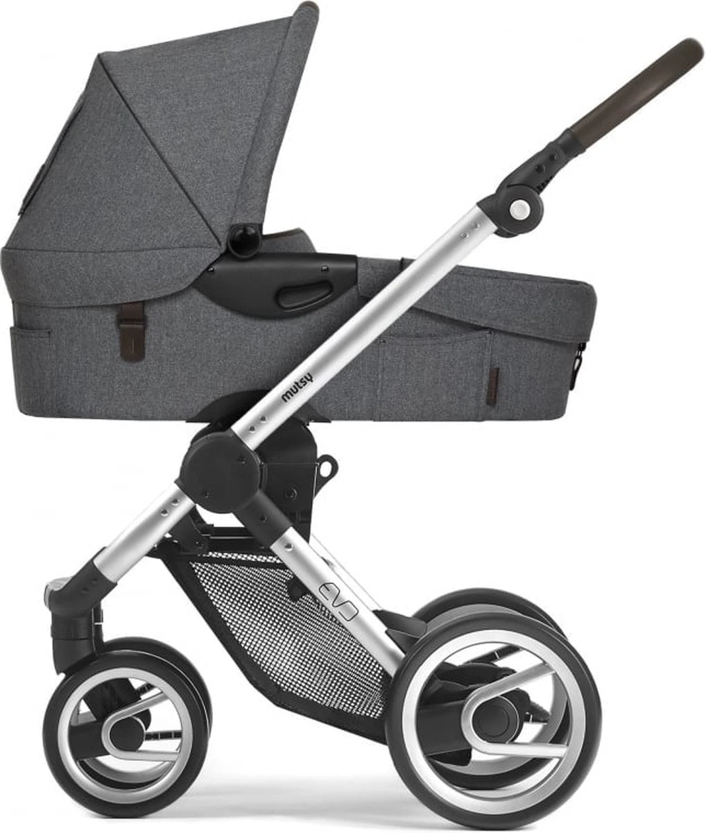 Kinderwagen - Mutsy - EVO - Onderstel Met Reiswieg - GRATIS Regenhoes - Light Grey 3 Kinderwagen - Mutsy - EVO - Onderstel Met Reiswieg - GRATIS Regenhoes - Light Grey