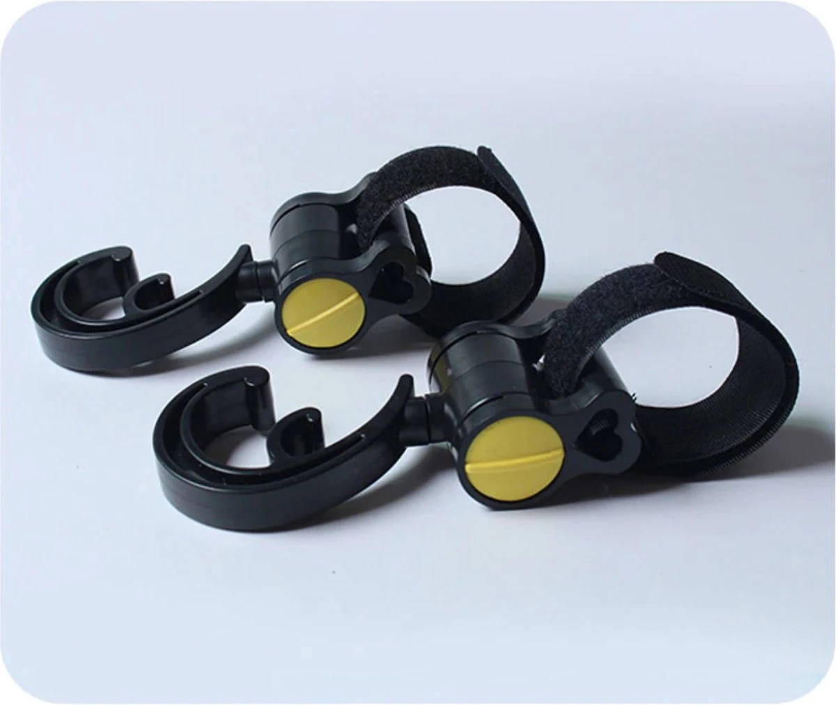 Merkloos 2x Haken Voor Kinderwagen / Buggy / Babywagen - Dubbele Tashanger - Tassenhaak - 2 Haakjes Voor Tassen - Tassenhanger - Zwart 4 Merkloos 2x Haken Voor Kinderwagen / Buggy / Babywagen - Dubbele Tashanger - Tassenhaak - 2 Haakjes Voor Tassen - Tassenhanger - Zwart - Afbeelding 2