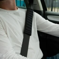 Hazlö Luxe Gordelhoezen - Auto Gordel Beschermer - Schouderhoezen - Gordelkussen - Gordel Beschermer - Gordelhoes - 2 Stuks - Zwart -Babyreizen 1200x1200 452