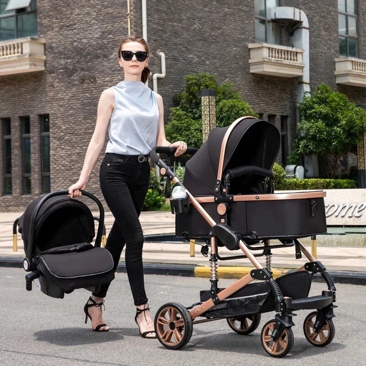 Merkloos Luxe Multi-functionele 3 In 1 Wandelwagen - Babywagen - Kwalitatieve Buggy - Opklapbare Kinderwagen - Licht En Flexibel 3 Merkloos Luxe Multi-functionele 3 In 1 Wandelwagen - Babywagen - Kwalitatieve Buggy - Opklapbare Kinderwagen - Licht En Flexibel