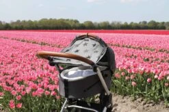 Dooky Universal Cover Zonnescherm Kinderwagen - Grey Stars 25 Dooky Universal Cover Zonnescherm Kinderwagen - Grey Stars -Babyreizen 1200x799 10