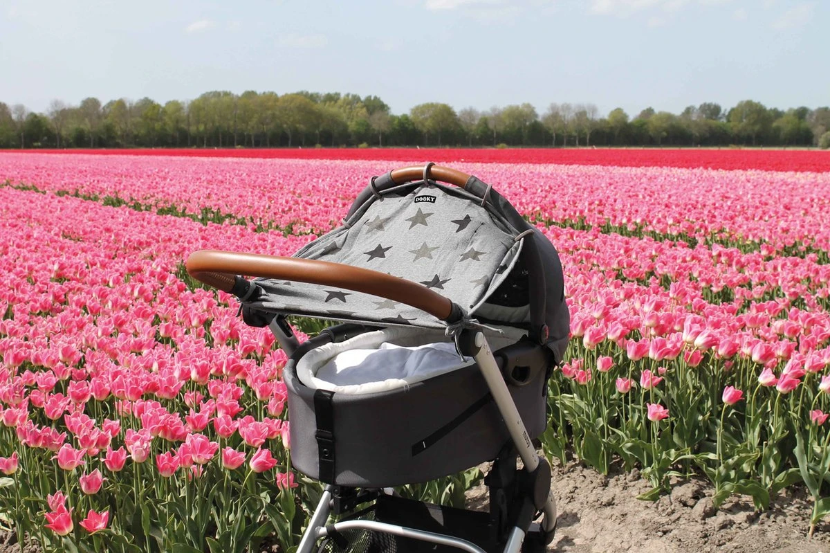 Dooky Universal Cover Zonnescherm Kinderwagen - Grey Stars 13 Dooky Universal Cover Zonnescherm Kinderwagen - Grey Stars - Afbeelding 11