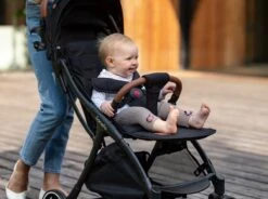 Lionelo Buggy Julie One - Kinderwagen Premium - Automatisch Opvouwen - Wandelwagen Tot 22 Kg - Comfortabele Zitje -Babyreizen 1200x896 2