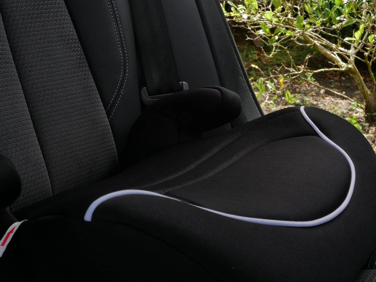 Zitverhoger Auto - Stoelverhoger - Autostoel - Booster - Zwart 11 Zitverhoger Auto - Stoelverhoger - Autostoel - Booster - Zwart - Afbeelding 9