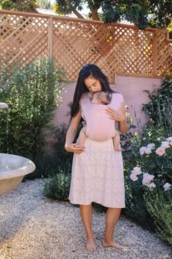 Ergobaby - Embrace - Draagzak Baby - Blush Pink -Babyreizen 799x1200 33