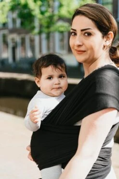 Baby Garden Draagdoek Zwart - Ergonomisch - Original - Gratis Slabbetje 13 Baby Garden Draagdoek Zwart - Ergonomisch - Original - Gratis Slabbetje -Babyreizen 801x1200 16