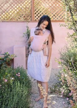 Ergobaby - Embrace - Draagzak Baby - Blush Pink -Babyreizen 856x1200 4