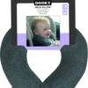 Dooky Neck Pillow Nekkussen Zacht Velours Grijs -Babyreizen 941x1200